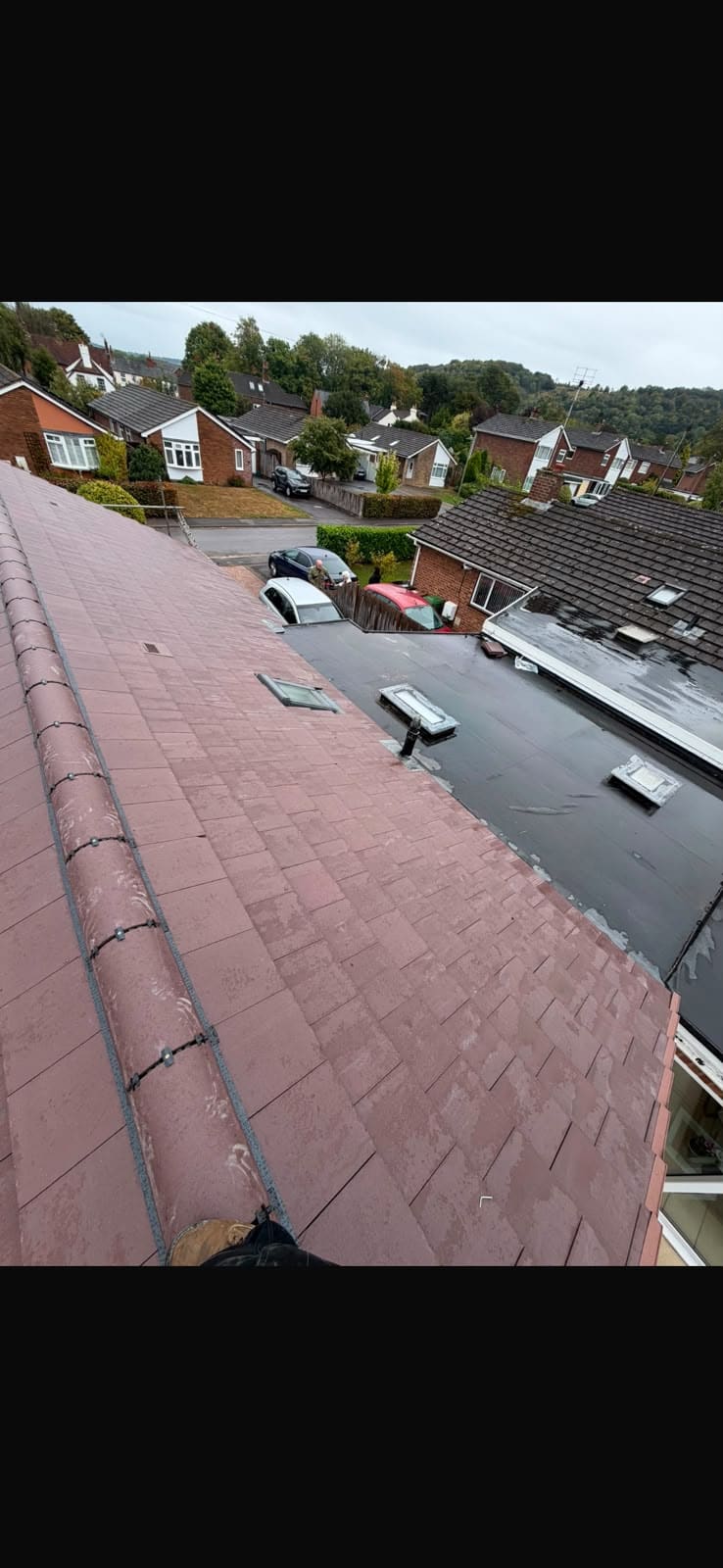 Re roof with flat roof section