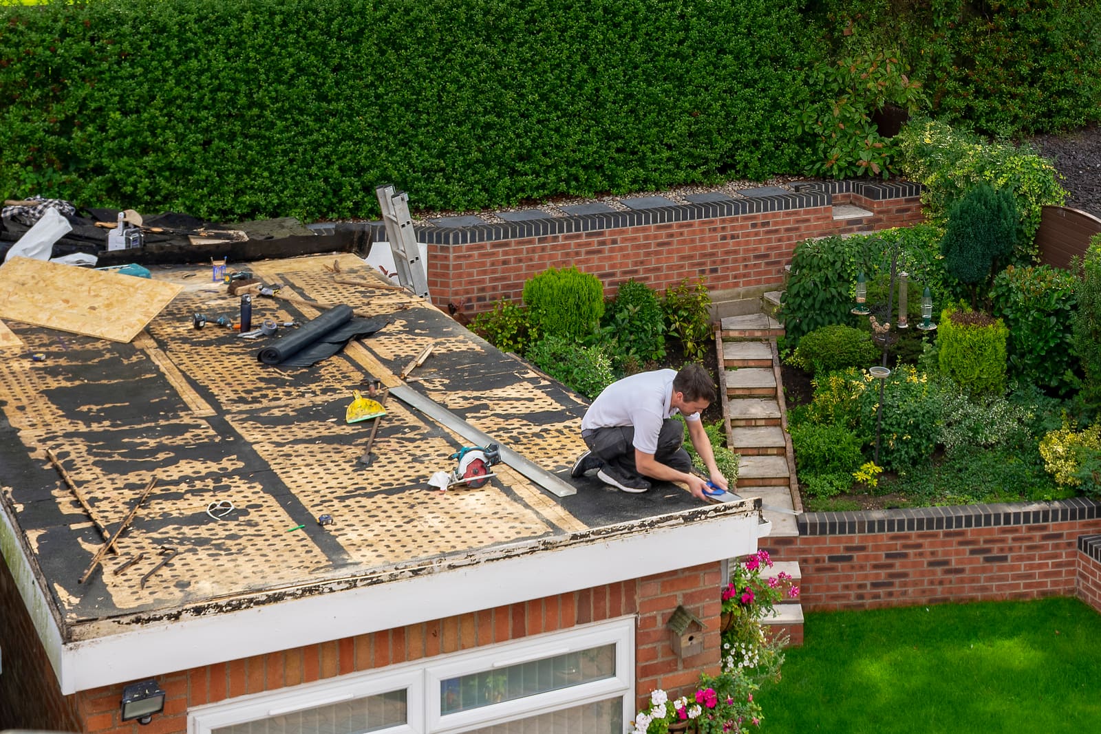 Creative Roofing carrying out felt roofs in Oxfordshire