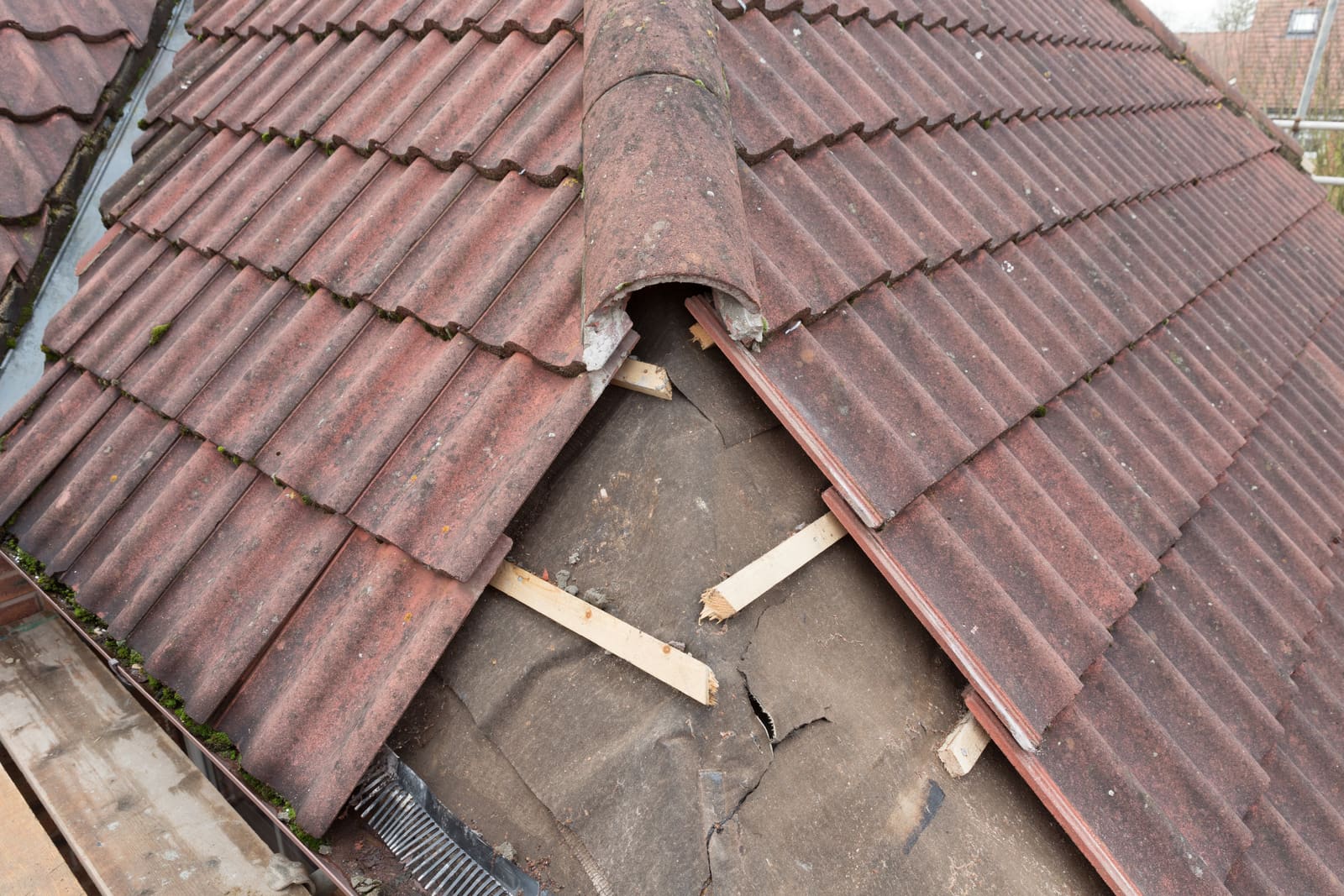 Creative Roofing carrying out leaky roofs in Oxfordshire