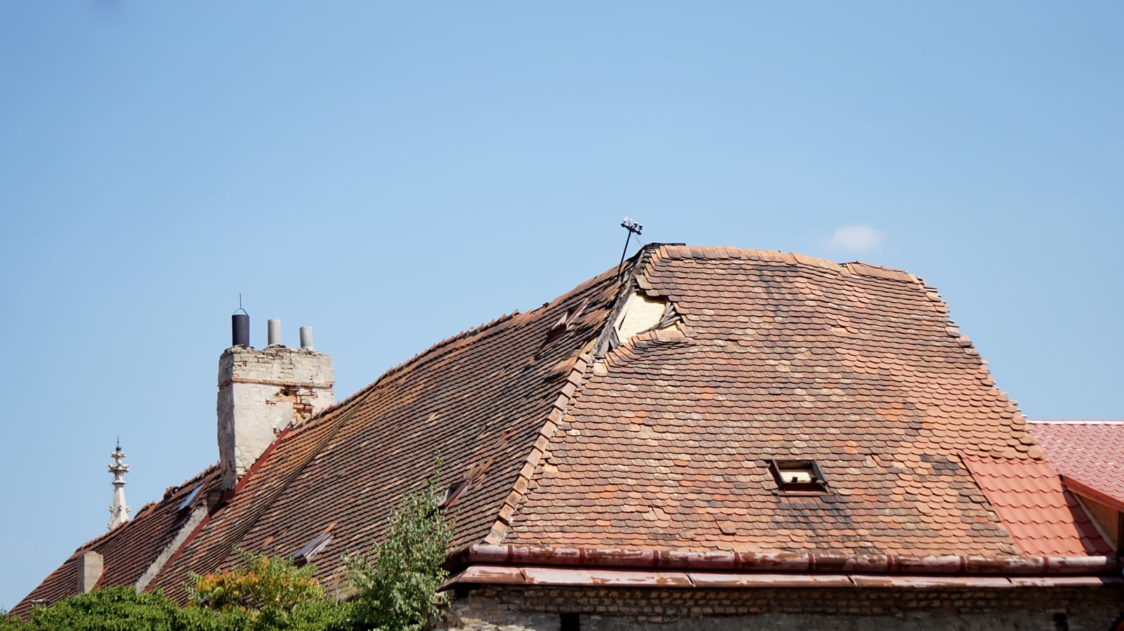 Loose & Missing Tiles